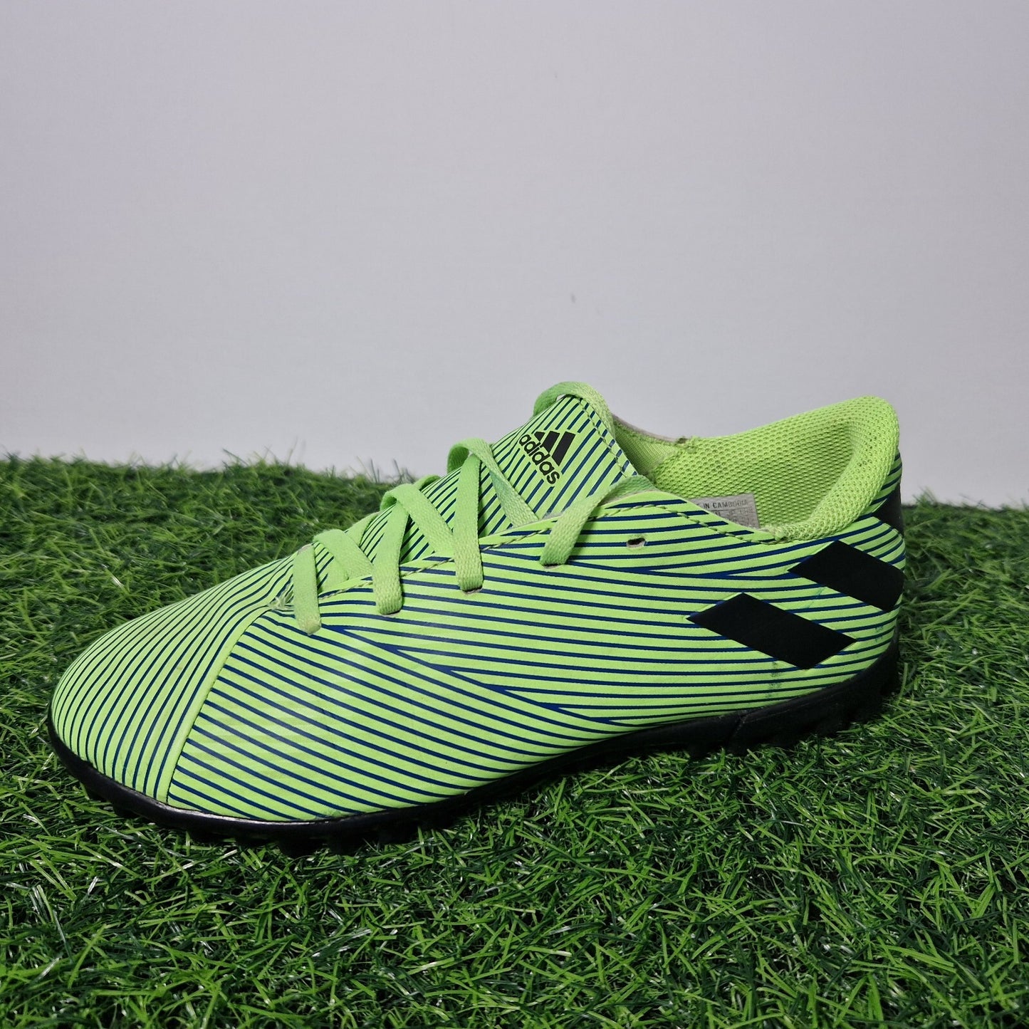 ADIDAS Nemeziz 19.4 Astro Football Boots - Indoor / Outdoor - Green - Size UK 3