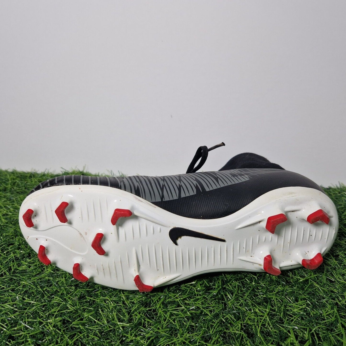 Nike Mercurial Victory VI FG Black/White Football Boots - UK Size 5