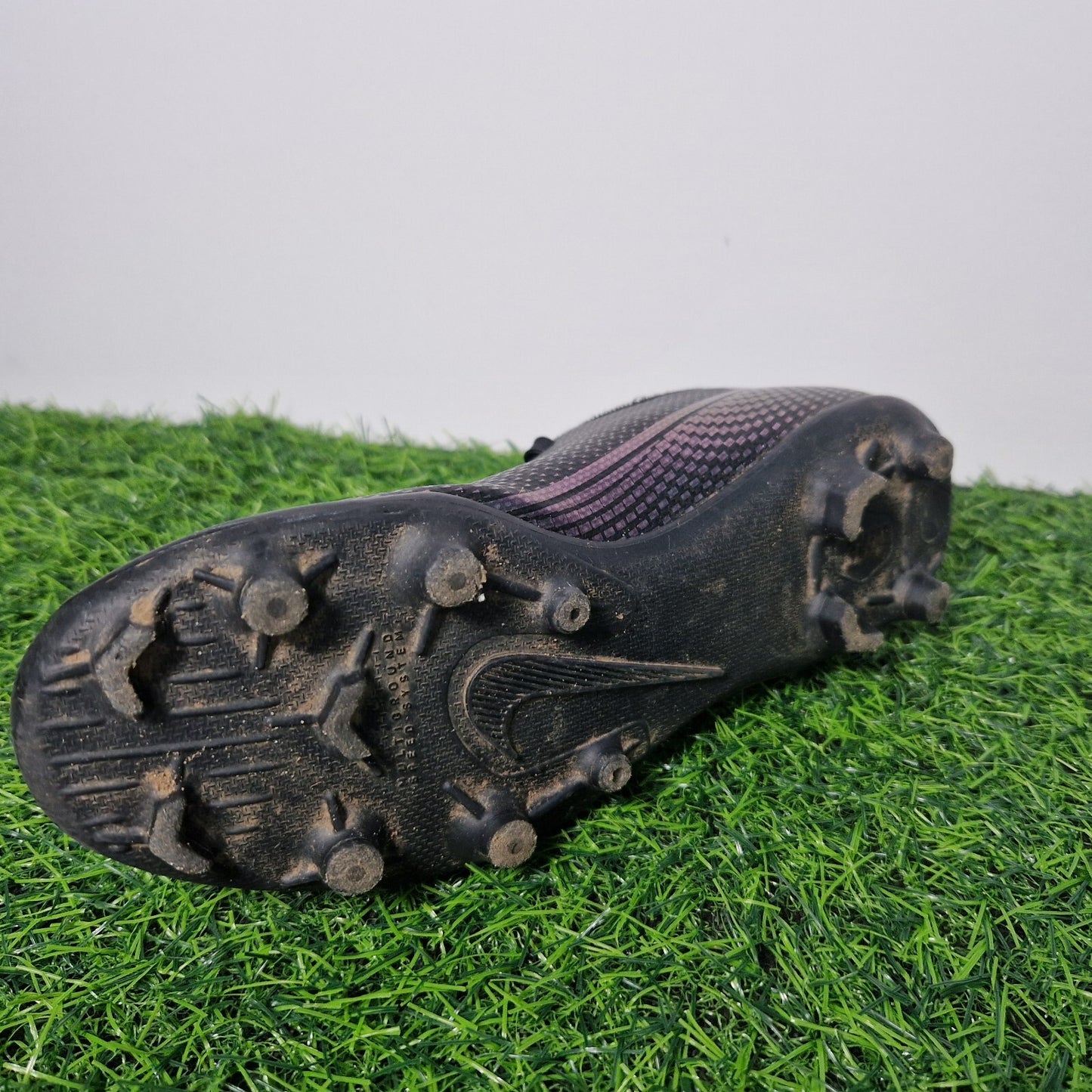 Nike JR Mercurial Vapor 13 Club FG Football Boots - Black - Boys UK Size 2.5