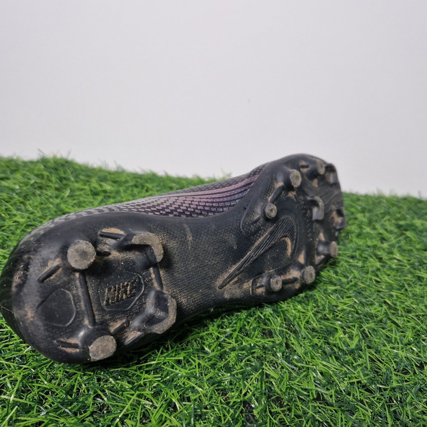 Nike JR Mercurial Vapor 13 Club FG Football Boots - Black - Boys UK Size 2.5