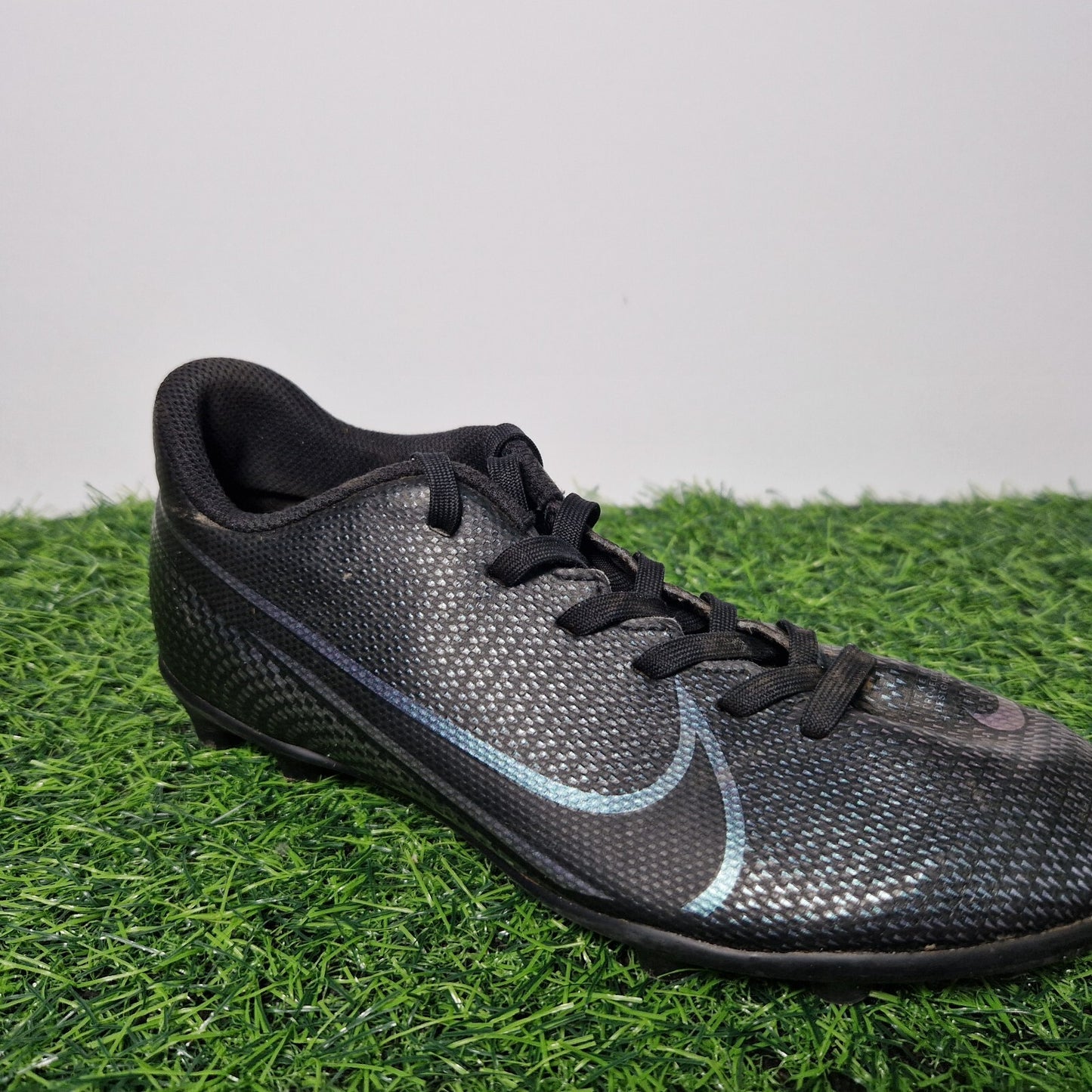 Nike JR Mercurial Vapor 13 Club FG Football Boots - Black - Boys UK Size 2.5