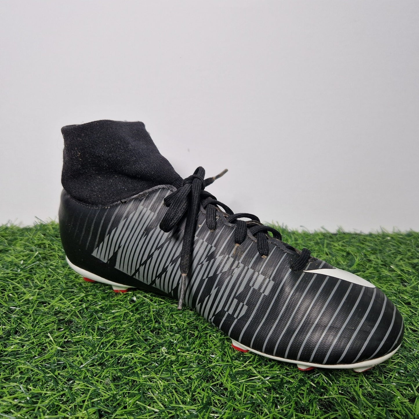 Nike Mercurial Victory VI FG Black/White Football Boots - UK Size 5