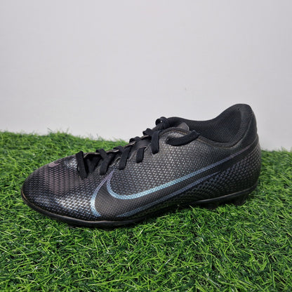 Nike JR Mercurial Vapor 13 Club FG Football Boots - Black - Boys UK Size 2.5