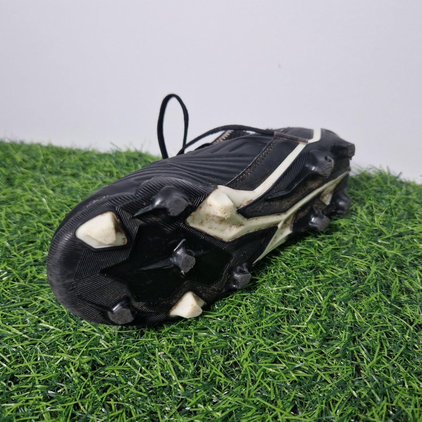 adidas Predator 18.3 Firm Ground Football Boots - Black - Boys Size 11 Kids