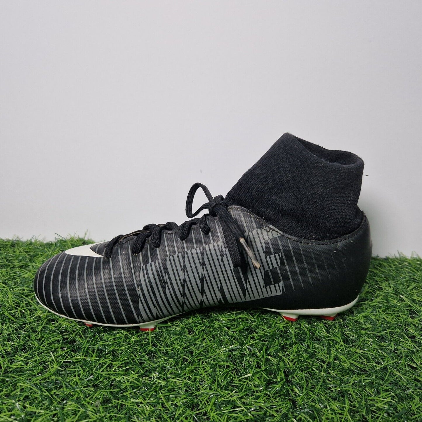 Nike Mercurial Victory VI FG Black/White Football Boots - UK Size 5